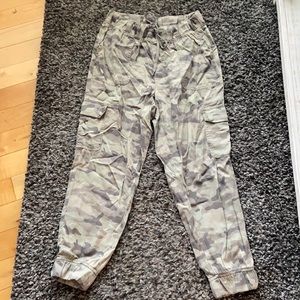 Brand new American eagle joggers